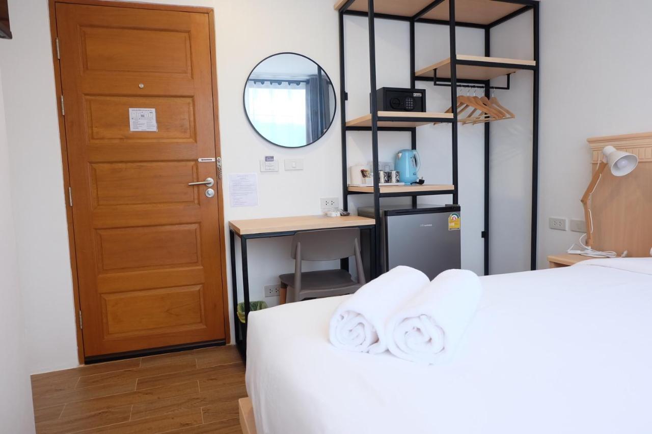Hotel B3 House à Kamala Beach Extérieur photo